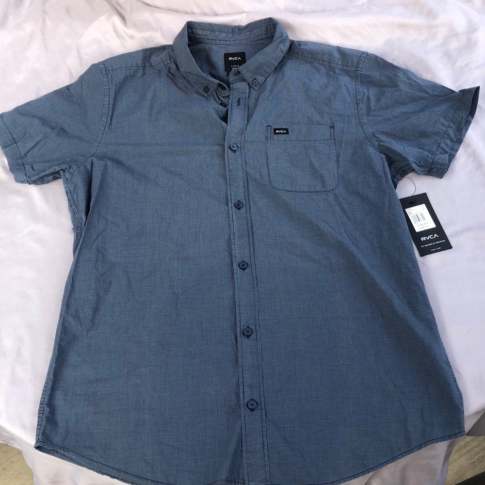 RVCA men’s short sleeve button down shirt
